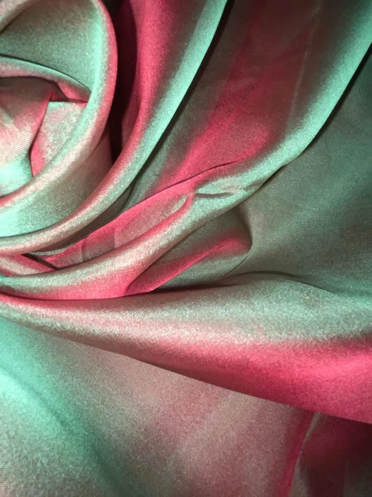 100% silk organza fabric two tone green x red 44" [10285]