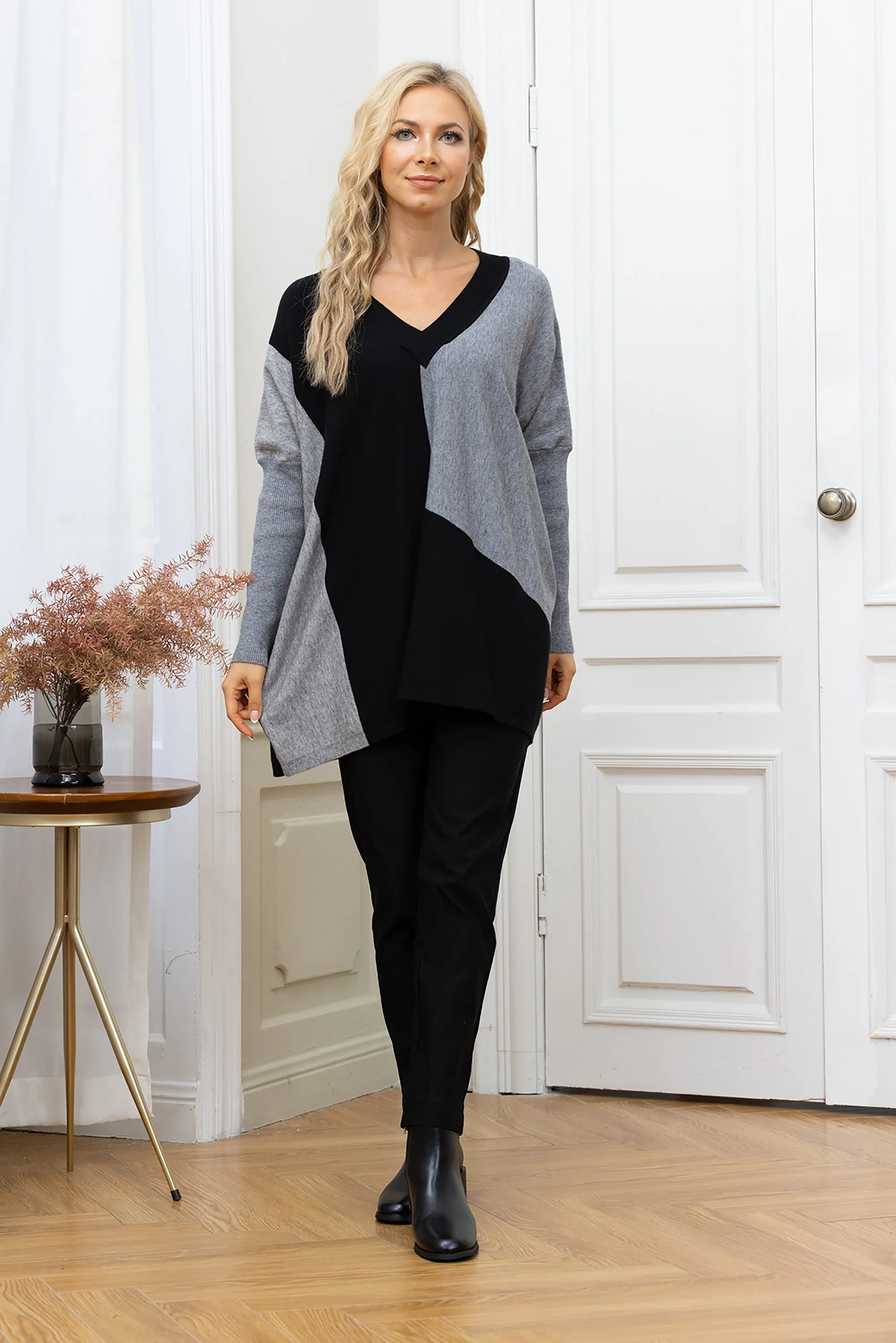 Cassadee's Cashmere-Feel Color Block Pull Over