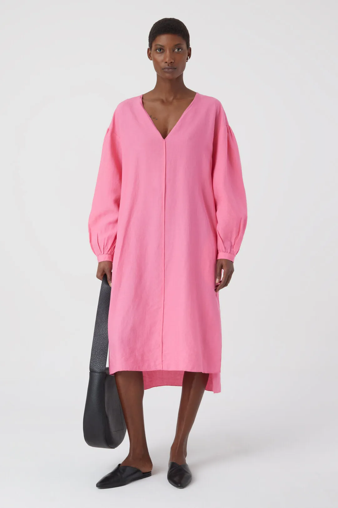 CLOSED WOMENS DRESS WITH V NECK - PINK LILIES