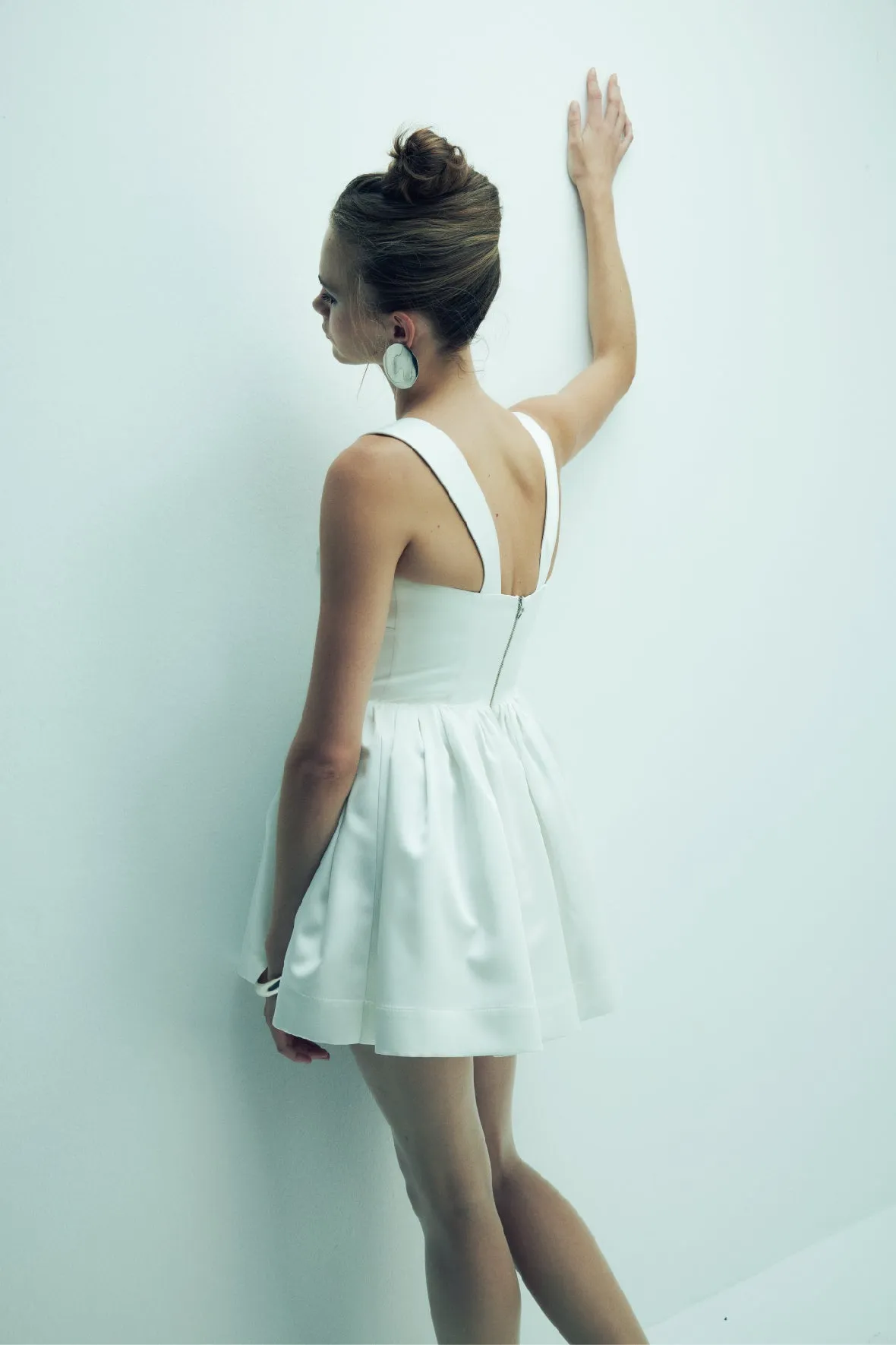 Leanne Satin Mini Dress in Lily White