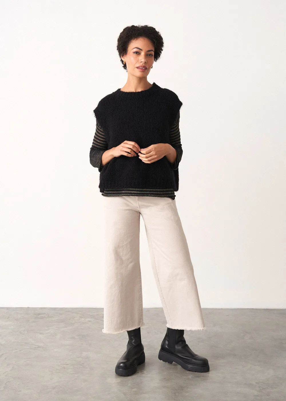 LOLA KNITTED ROUND NECK TANK - BLACK