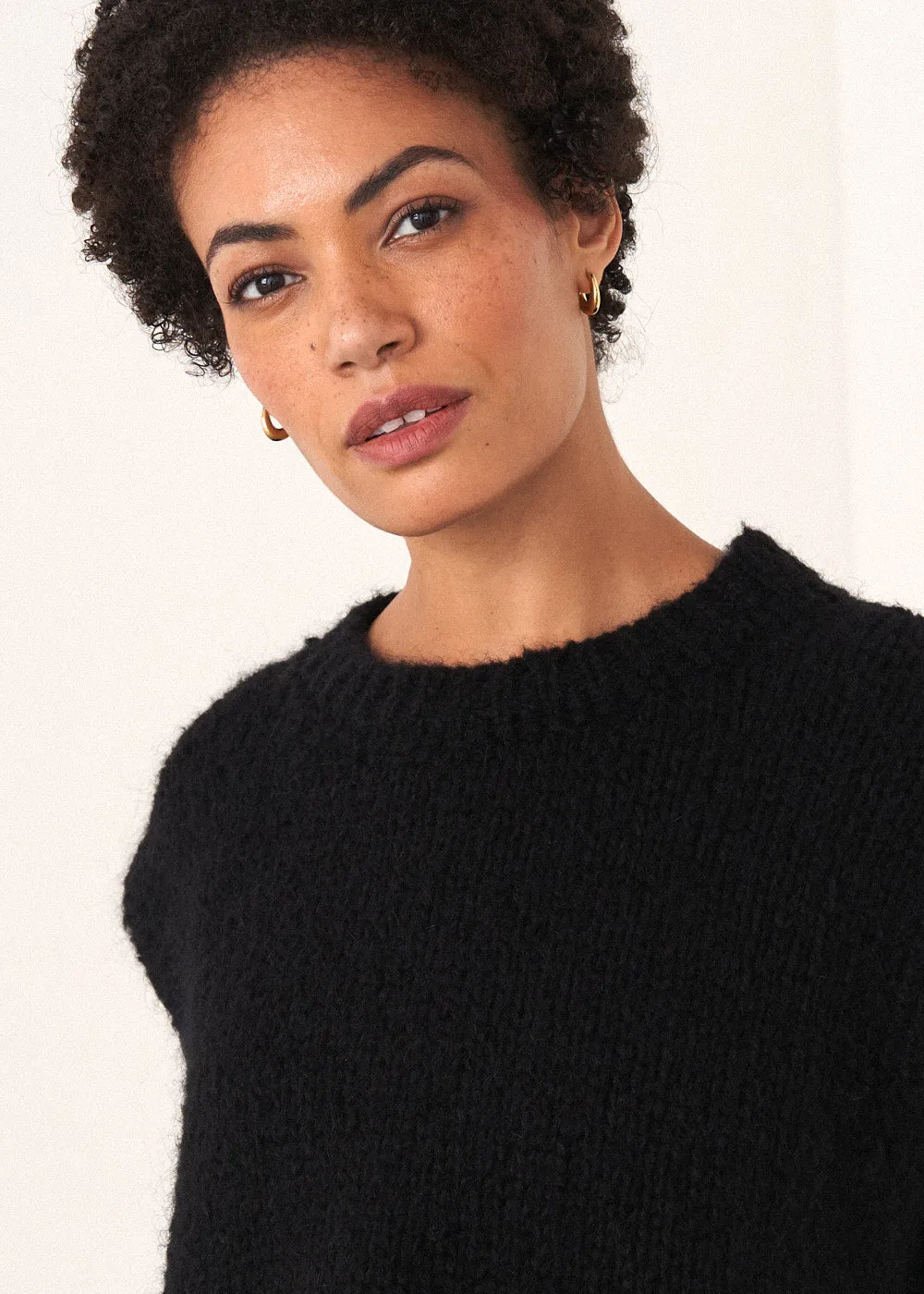 LOLA KNITTED ROUND NECK TANK - BLACK