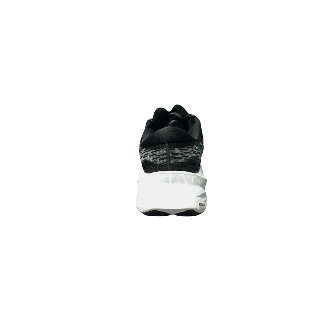 Novablast 3 Black White