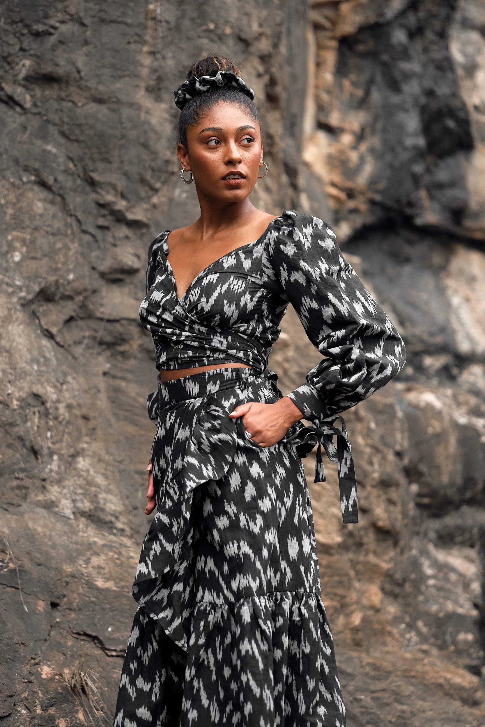 Parvi Skirt - Tara Print (Black)