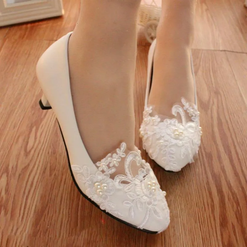 Women's white lace comfortable wedding shoes